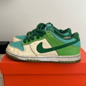 Vintage glow in the dark dunks